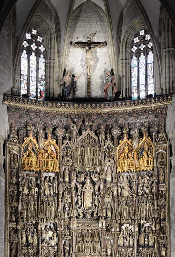 Lau korneta-joleen kokapena erretaula nagusian. (Arg.: E.X. Dueñas)