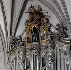 Sesmako parrokiaren organoan ageri den klarin-jolea. (Arg.: JMBA)