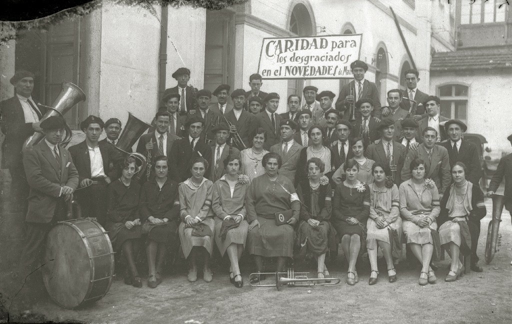 Donostiako La Armonía musika banda. 1928. (Iturria: Kutxateka-Fototeka. Arg.: Pascual Marin)