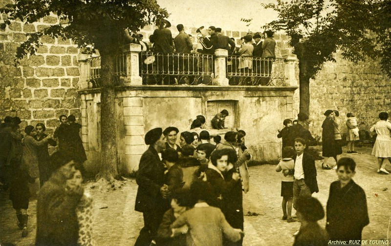 Aguraingo musika banda dantzaldian. (Iturria: Archivo Ruiz de Eguino)