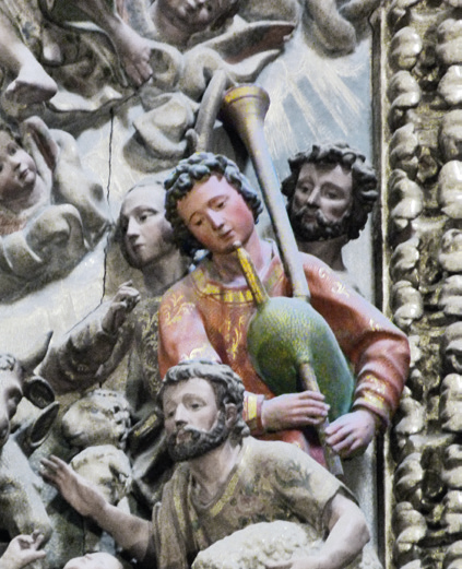 Vianako Santa Maria parrokiako erretaula nagusiko xirolarru-jolea. (Arg.: JMBA)