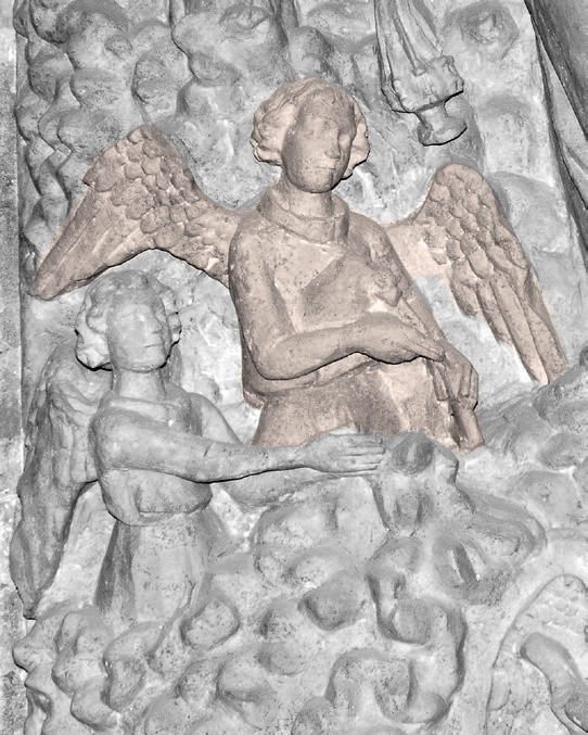 Gasteizko Katedralaren erdiko atarian, hirugarren pisuko aingeru xirolarru-jolea. (Arg.: JMBA)